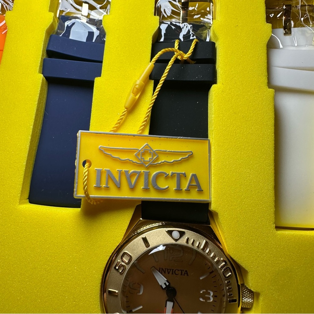 Invicta OCEAN PREDATOR Men's Watch - 43mm with Interchangeable Strap (49473) - Picture 5 of 8